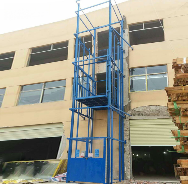 焦作建材厂室外物料提升